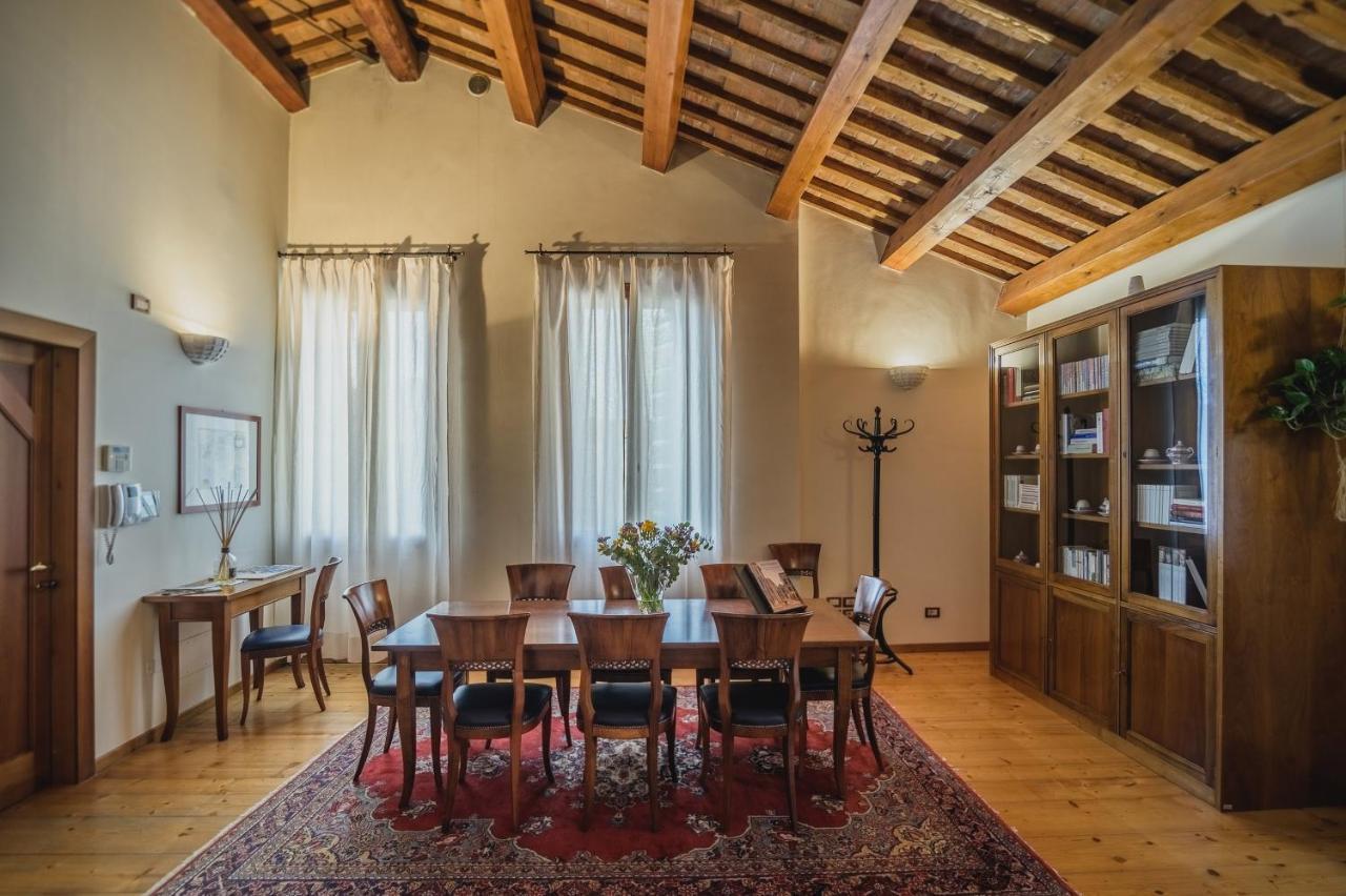 Le Camere Di Palazzo Bortolan Тревизо Екстериор снимка