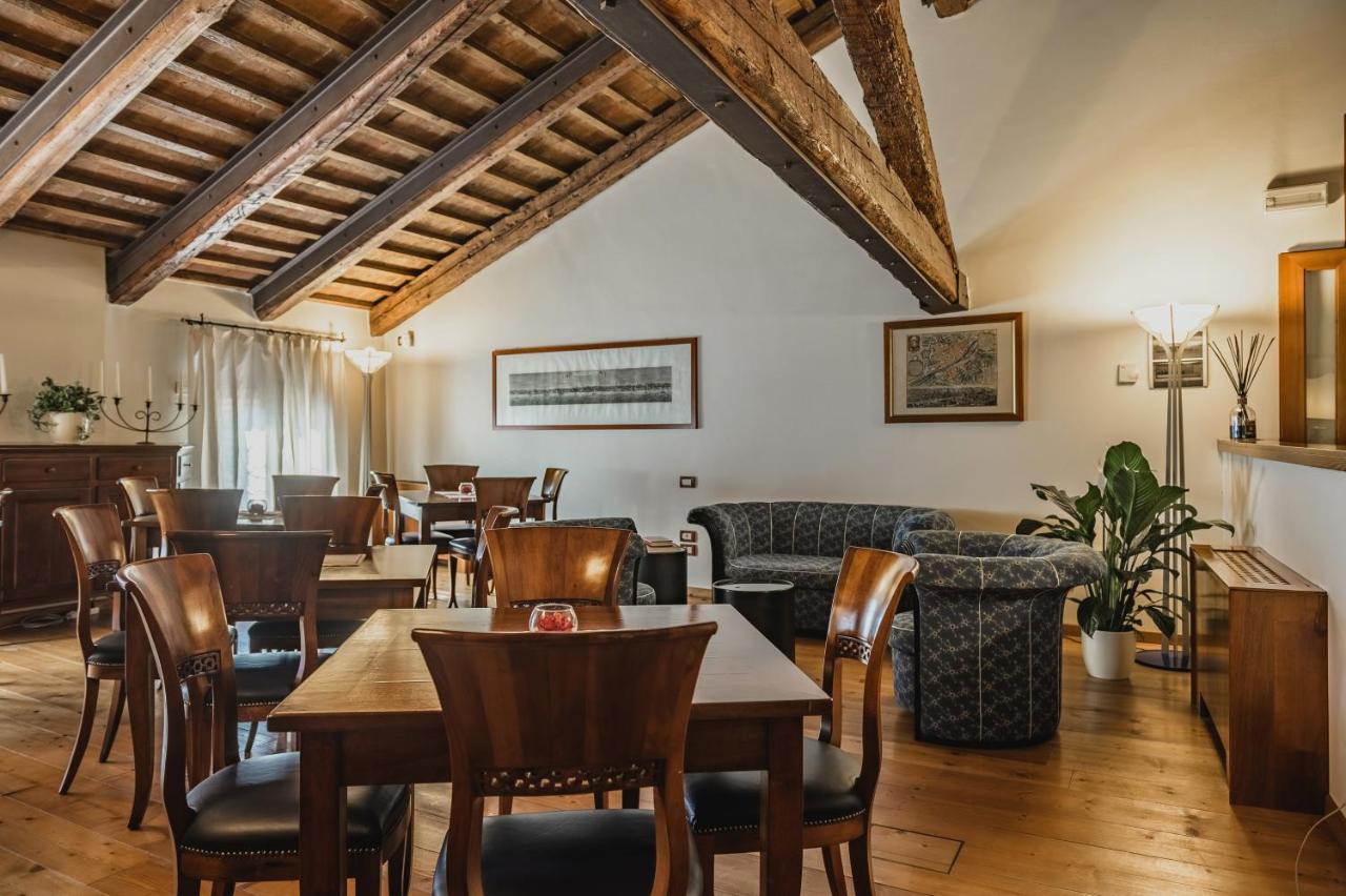 Le Camere Di Palazzo Bortolan Тревизо Екстериор снимка