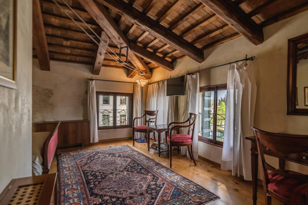 Le Camere Di Palazzo Bortolan Тревизо Екстериор снимка