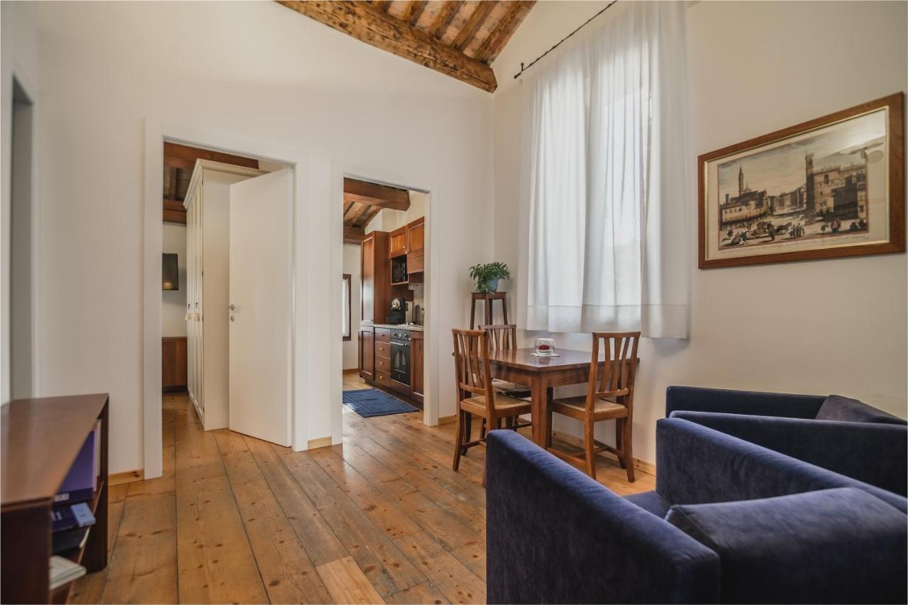 Le Camere Di Palazzo Bortolan Тревизо Екстериор снимка